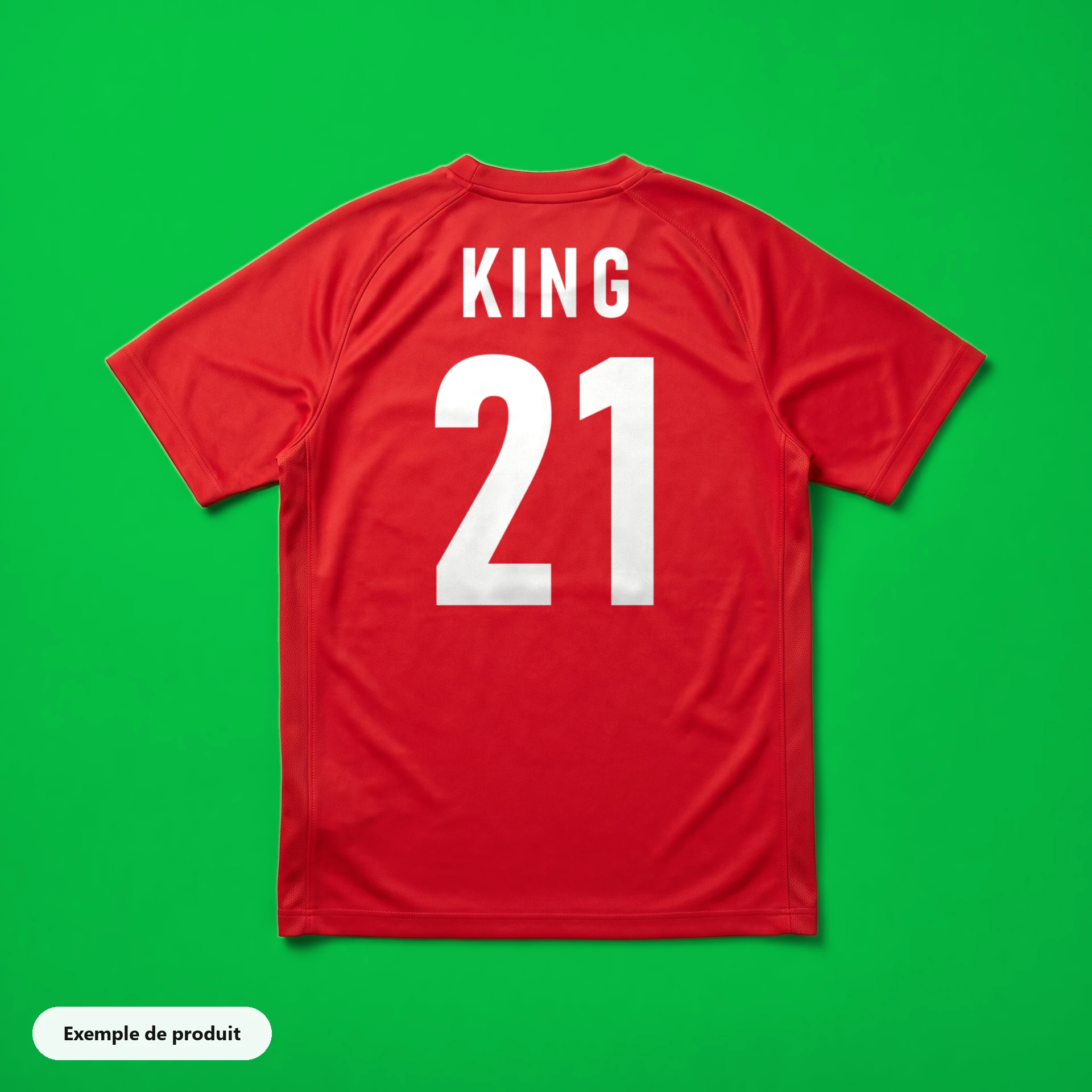 Maillot de sport rouge en polyester vu de dos avec nom et numéro blancs, imprimé avec un transfert DTF Blockout
